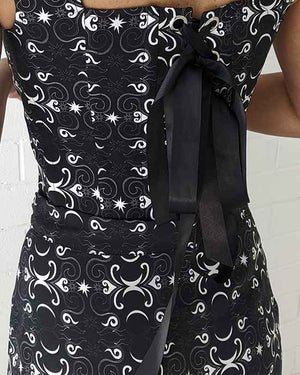 Crescent Corset in Nyx